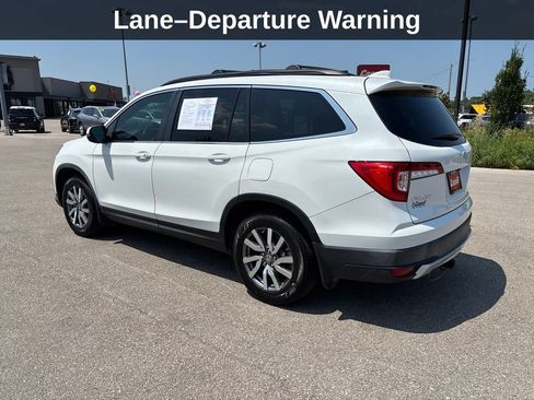 Used 2021 Honda Pilot EX image 3