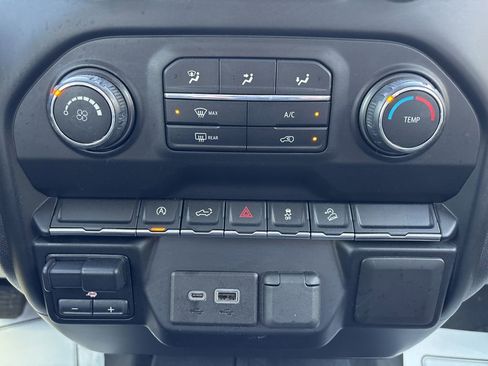 Used 2020 Chevrolet Silverado 1500 LT Trail Boss w/ LPO, Dark Essentials Package image 26