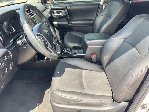 Used 2020 Toyota 4Runner TRD Off-Road Premium w/ Moonroof Package AWD/4WD image 14