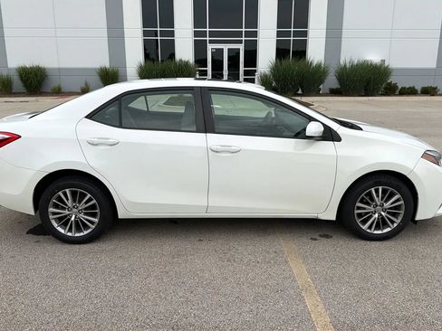 Used 2014 Toyota Corolla LE FWD image 4