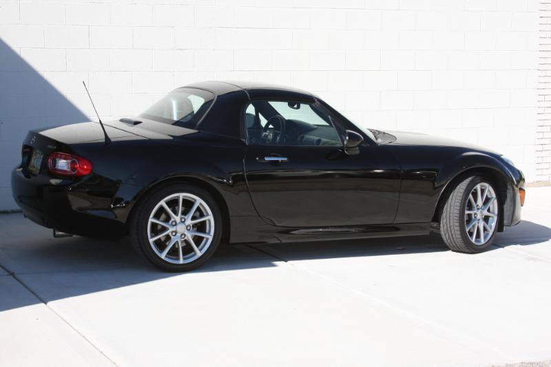 Used 2010 MAZDA MX-5 Miata Touring RWD image 8