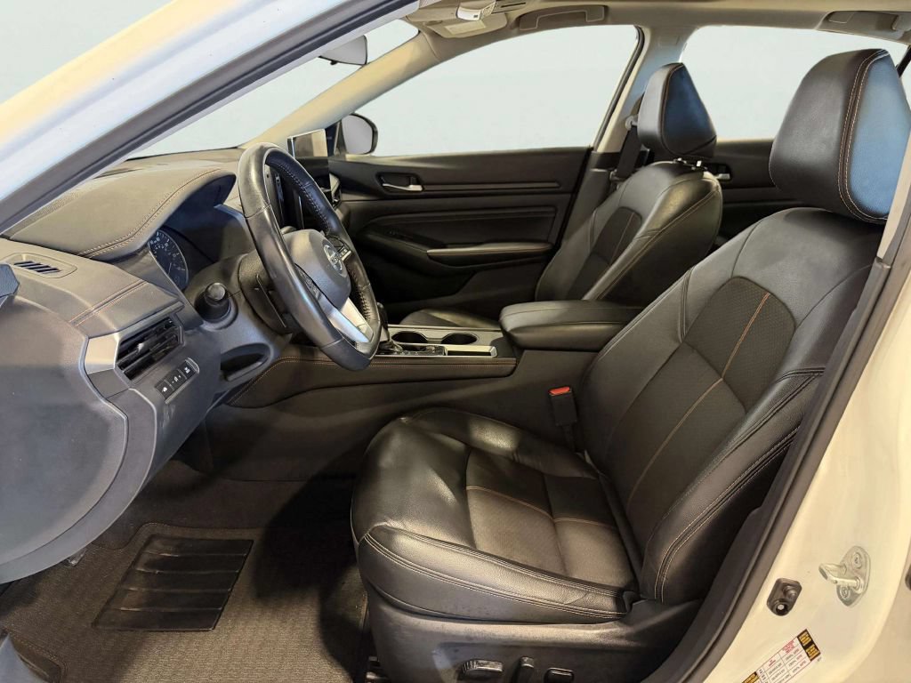 Used 2021 Nissan Altima 2.5 SR w/ SR Premium Package FWD image 13