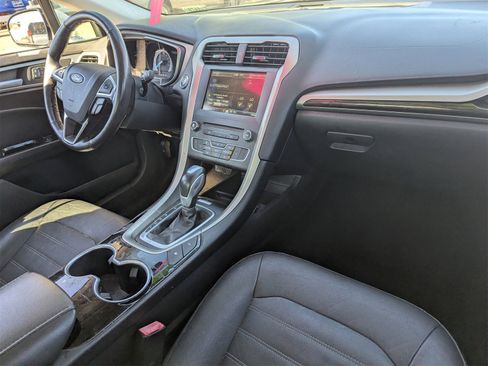 Used 2016 Ford Fusion Energi SE image 12