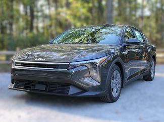 New 2025 Kia K4 LX video 3