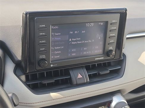 Used 2021 Toyota RAV4 XLE w/ Convenience Package image 34