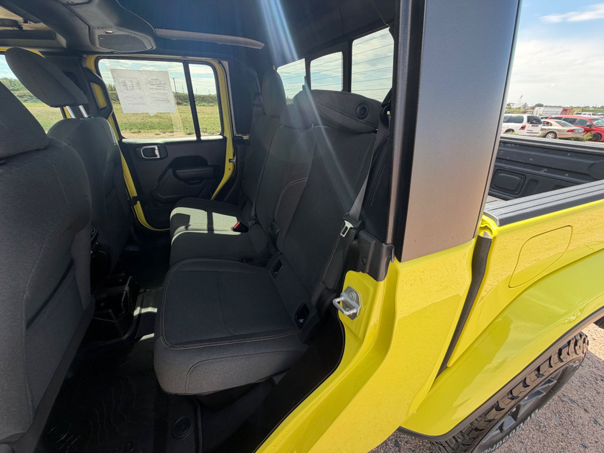 Used 2024 Jeep Gladiator Sport AWD/4WD image 13