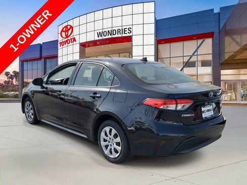 Used 2024 Toyota Corolla LE FWD image 5