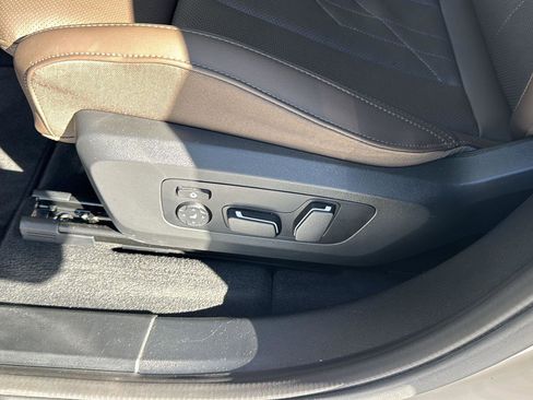 Used 2025 BMW X3 xDrive30i w/ Premium Package image 26