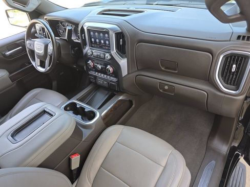 Used 2020 GMC Sierra 1500 SLT RWD image 25