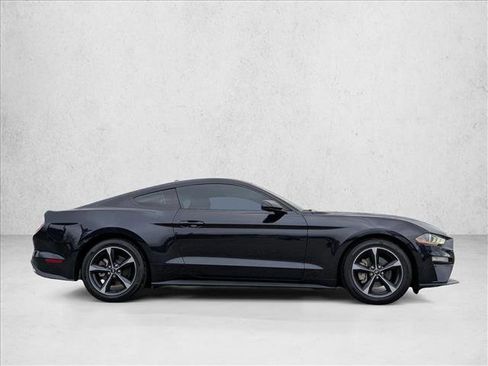 Used 2021 Ford Mustang Coupe image 4