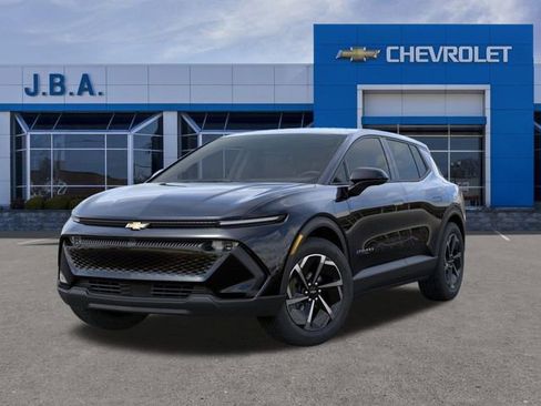 New 2026 Chevrolet Equinox EV LT image 6