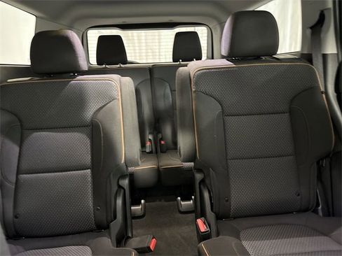 Used 2023 GMC Acadia AT4 image 13