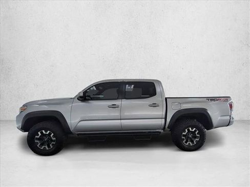 Used 2021 Toyota Tacoma TRD Off-Road AWD/4WD image 9