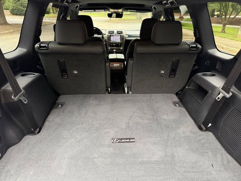 Used 2021 Lexus GX 460 Premium w/ Accessory Package AWD/4WD image 14