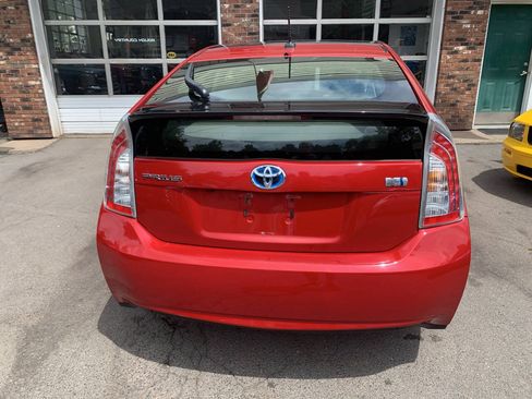 Used 2012 Toyota Prius Four w/ Deluxe Solar Roof Pkg FWD image 5