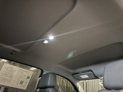 Used 2025 Chevrolet Silverado 1500 LT Trail Boss w/ Convenience Package II image 38