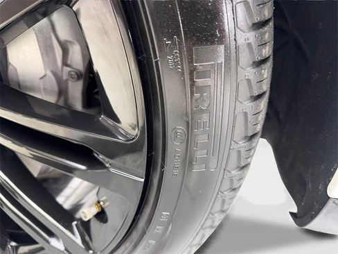 Used 2023 Land Rover Range Rover SE image 90