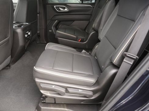 Used 2021 GMC Yukon SLT w/ SLT Luxury Plus Package image 13