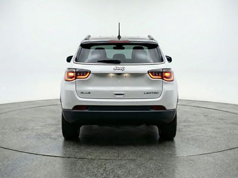 Used 2025 Jeep Compass Limited AWD/4WD image 7