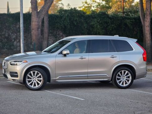 Used 2016 Volvo XC90 T6 Inscription w/ Vision Package image 19