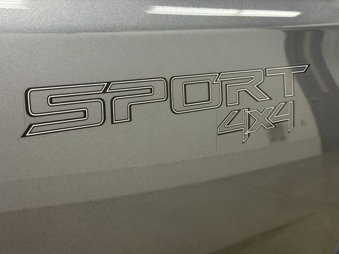 Used 2025 Ford Ranger Lariat w/ Trailer Tow Package image 28