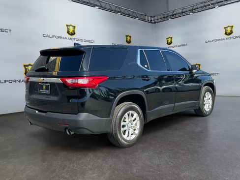 Used 2021 Chevrolet Traverse LS w/ LPO, Cargo Package FWD image 5