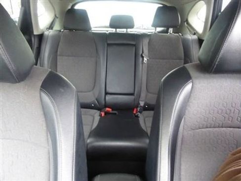 Used 2024 Kia Seltos S image 16