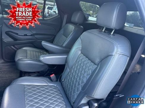 Used 2023 Chevrolet Traverse Premier AWD/4WD image 6