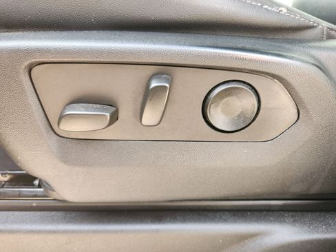 Used 2023 Chevrolet Tahoe LT RWD image 17