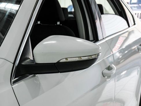 Used 2016 Volkswagen Passat 1.8T S w/ Lighting Package (P06) image 38