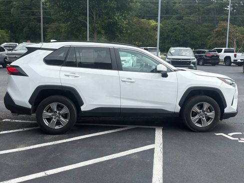 Used 2024 Toyota RAV4 XLE AWD/4WD image 4