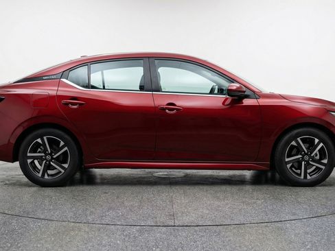 Used 2025 Nissan Sentra SV image 11