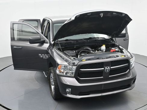 Used 2019 RAM 1500 Express w/ Express Value Package RWD image 32