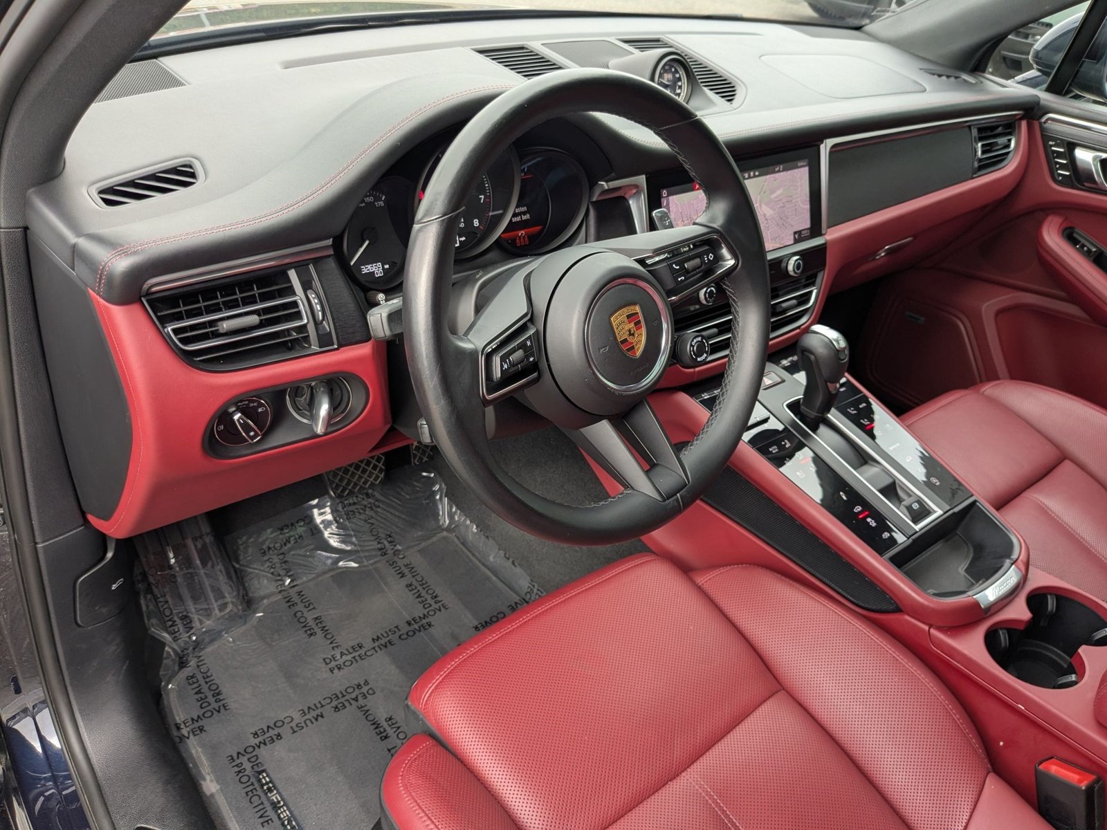 Used 2022 Porsche Macan GTS AWD/4WD image 10