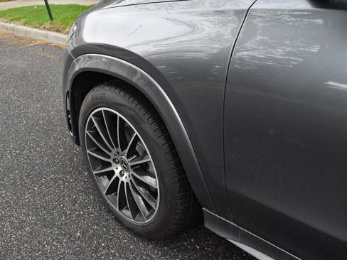 Used 2022 Mercedes-Benz GLE 350 4MATIC w/ AMG Line Exterior image 38