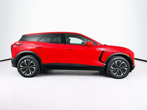 Used 2024 Chevrolet Blazer EV LT image 10