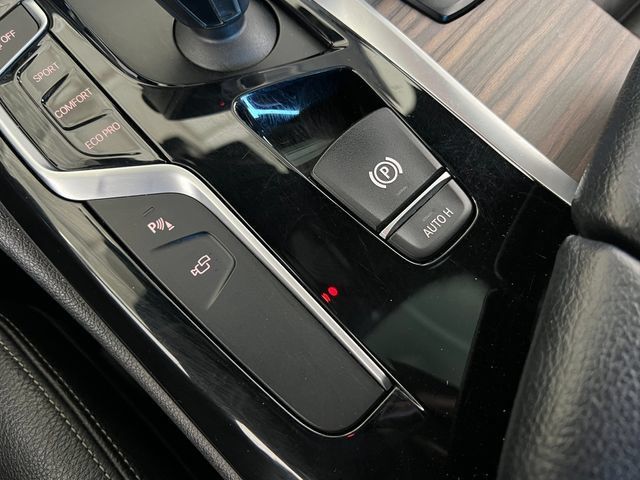 Used 2017 BMW 530i RWD image 22