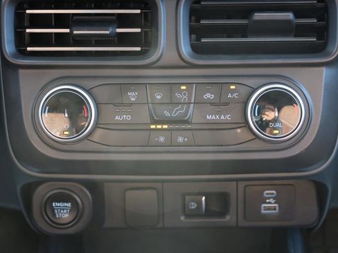 Used 2023 Ford Maverick Lariat w/ Equipment Group 500A Standard image 20