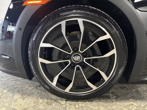 Used 2024 Porsche Taycan 4 Cross Turismo image 23