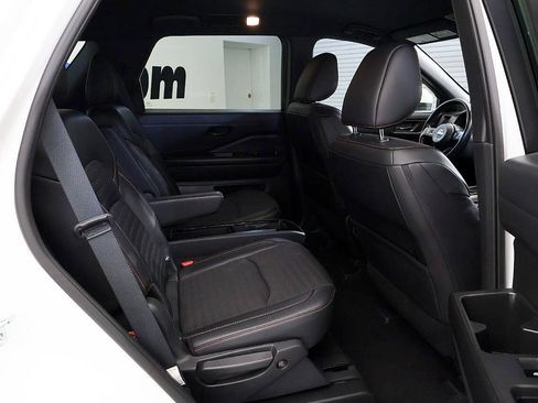 Used 2023 Nissan Pathfinder Rock Creek AWD/4WD image 20