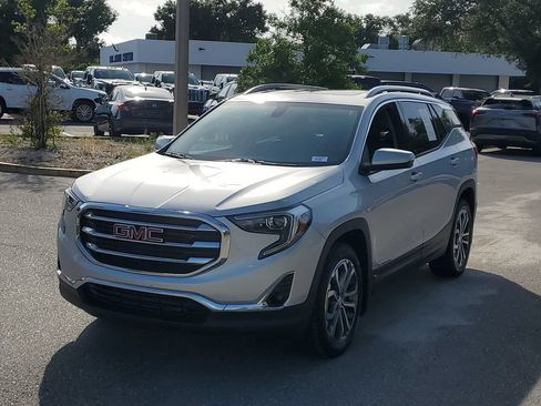 Certified 2019 GMC Terrain SLT w/ Preferred Package AWD/4WD image 3