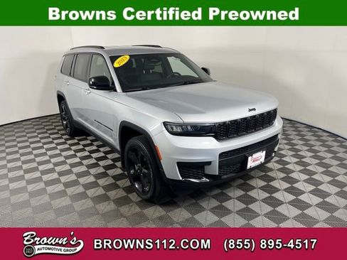 Used 2023 Jeep Grand Cherokee L Laredo image 1