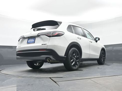 Certified 2023 Honda HR-V Sport image 33