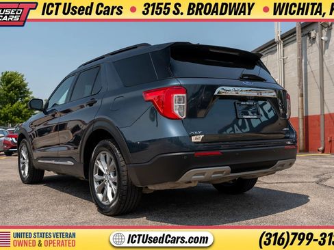 Used 2022 Ford Explorer XLT w/ Equipment Group 202A AWD/4WD image 3