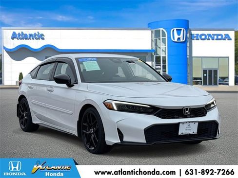 Used 2025 Honda Civic Sport image 1