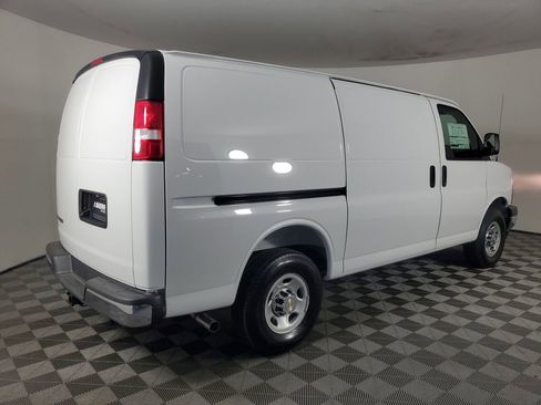 New 2026 Chevrolet Express 2500 w/ Driver Convenience Package RWD image 4
