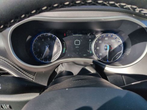 New 2026 Chrysler Pacifica Select image 24