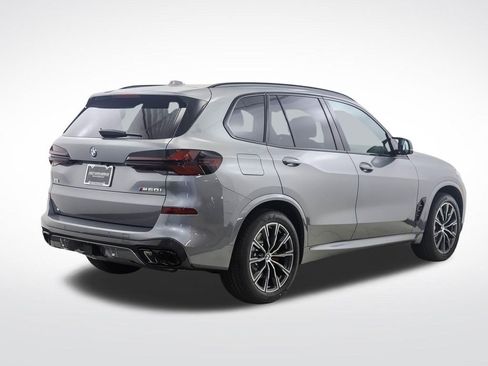 Used 2026 BMW X5 M60i AWD/4WD image 6