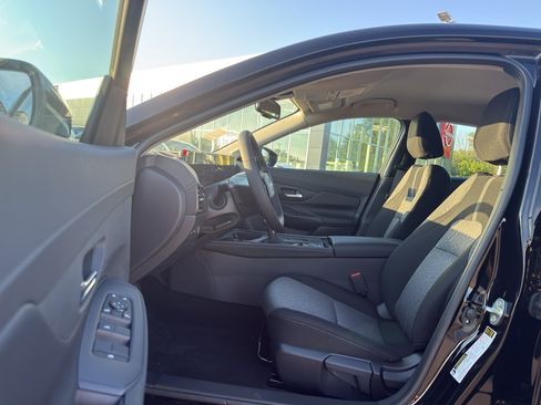 New 2026 Nissan Sentra SV w/ SV Convenience Package FWD image 10
