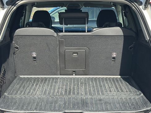 Used 2022 Volvo XC60 T8 Inscription Expression w/ Advanced Package image 21